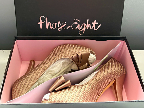 Phase eight champagne peep - eight,