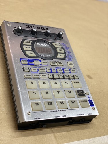 Roland 404 portable power - portable,