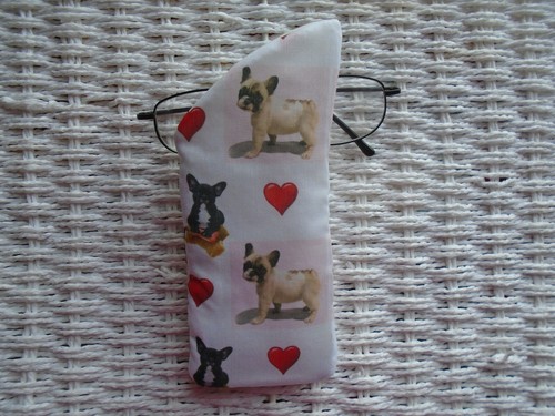 French bulldogs glasses - bulldogs,