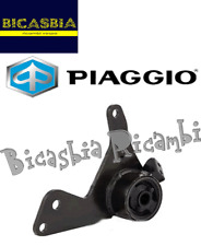601815 - Original Piaggio Bracket Silent Block Engine Vespa 125 250 300 GTS