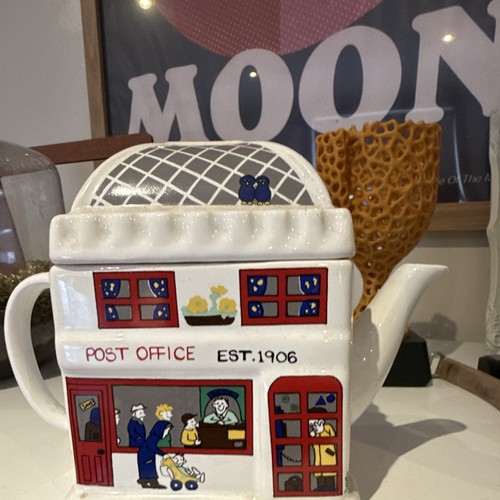 Wade english life teapots - wade,