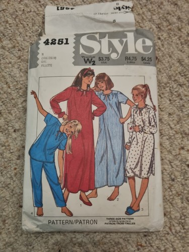 Vintage 70s style piece - style,