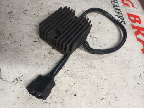 Kawasaki w650 regulator
