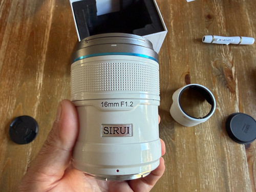 Mint sirui sniper 16mm af - 16mm, f1.2