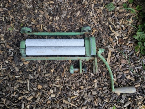 Vintage cast iron - cast,
