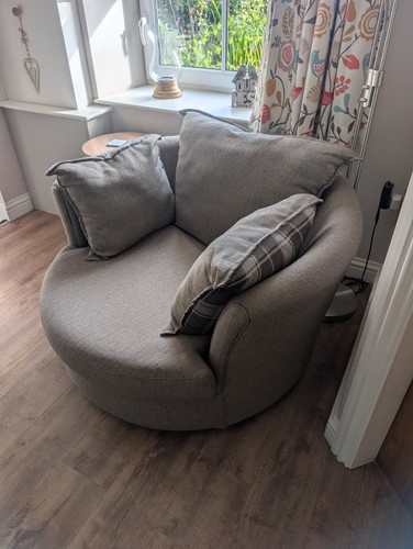 Grey swivel cuddle - swivel,