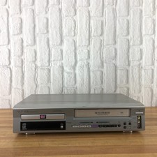 Hitachi DV-PF2U DVD / VCR