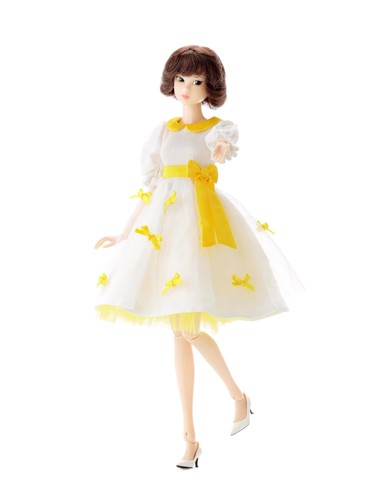 Sekiguchi momoko doll peach - momoko,