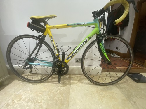 Mens road bike 57cm bianchi - bike,