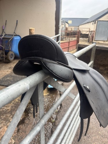Wintec pony saddle - wintec,