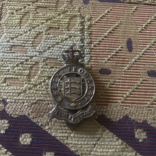 Essex yeomanry cap badge - yeomanry, qc