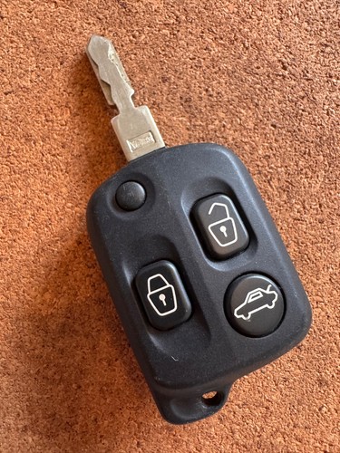 Peugeot button remote - peugeot,