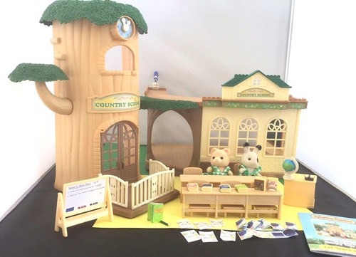 Sylvanian families boxed - families,