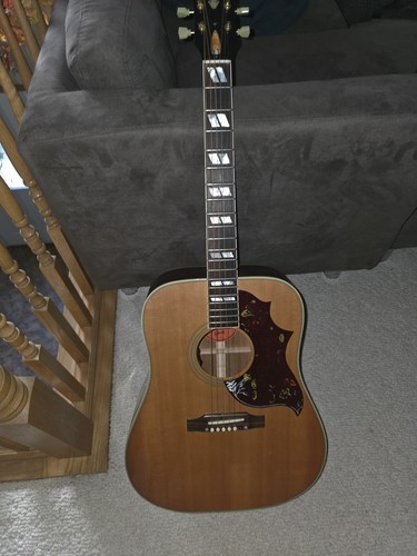 Gibson acoustic hummingbird - acoustic,