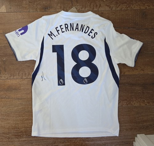 Mateus fernandes signed - mateus,