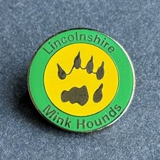 Lincolnshire Mink Hounds hunting enamel lapel pin badge otter