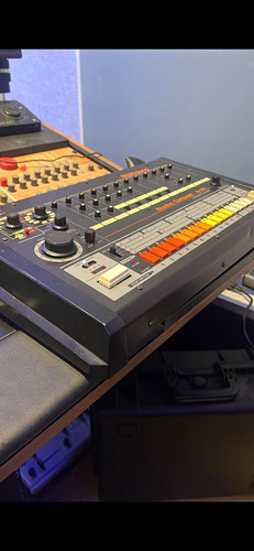 Roland 808 rhythm composer - roland, tr-808