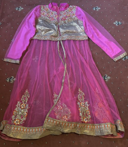 Bright pink and - , lehnga