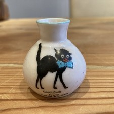 Crested Black Cat China Willow