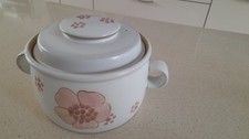 Vintage Denby Gypsy pattern 4 pt casserole with lid - excellent condition