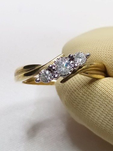Trilogy ring 9ct gold ct - 9ct,