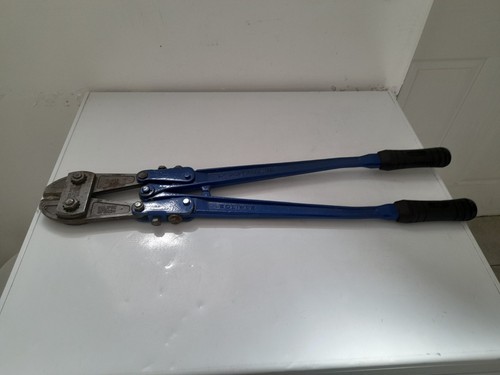 Heavy duty bolt - cutters, for