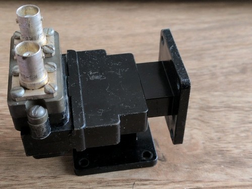 Waveguide adaptor bnc - adaptor, to