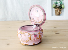 Orgel House Swan Lake - Castle