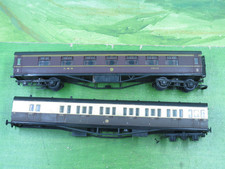 2 x Airfix coaches for spares
