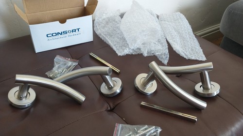 Pair satin finish lever - pair,