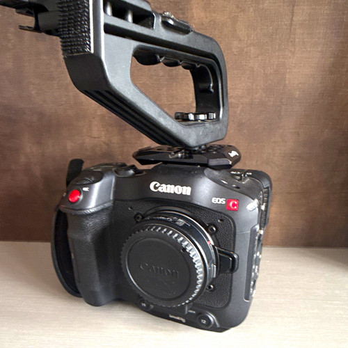 Canon eos c70 cinema camera - eos,