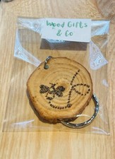 BUMBLE BEE KEYRING  WOODEN BURNT KEYCHAIN  Made From Recylced Wood, Garden Lover