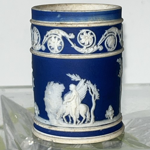 Small antique wedgwood - antique, dark