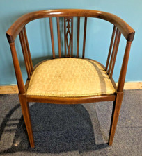 English Curved Back Corner