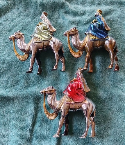 Silver plastic christmas - 3,