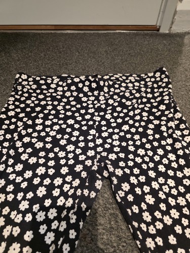 Black and white floral printed - and,