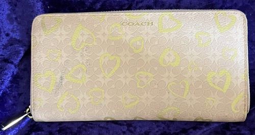 Vintage coach waverly heart - waverly,