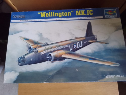 Trumpeter vickers - trumpeter, 1/72