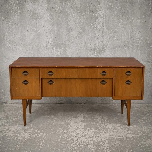 Mid century austinsuite - mid,