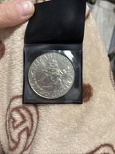 (RARE)*1977 Queen Elizabeth II