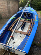 sailing dinghy (enterprise)