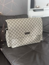 Authentic gucci monogram large - gucci,
