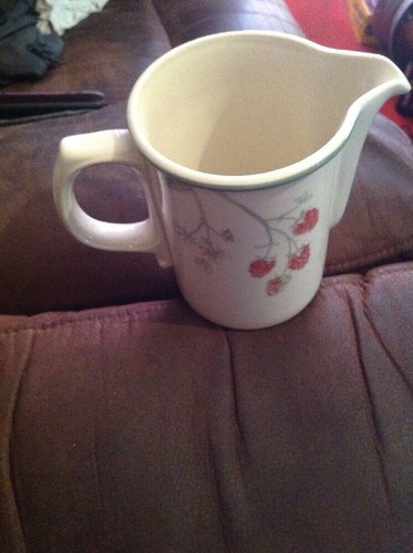 Wedgwood raspberry cane 2 - cane, 1/2
