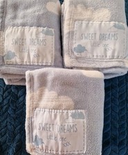 3 x Blue Fleece Blanket White