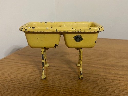 Arcade sink cast iron - sink,