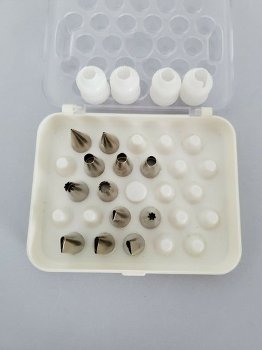 Wilton cake decorating tips - cake, w/