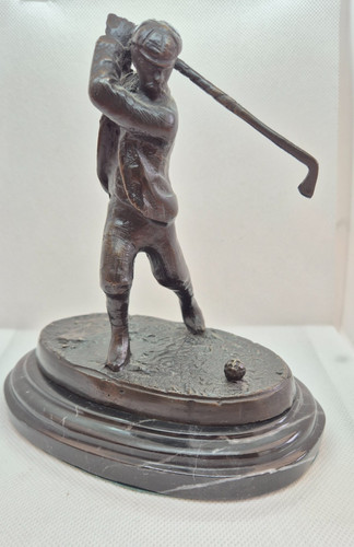 Bronze statue golfer - of, on