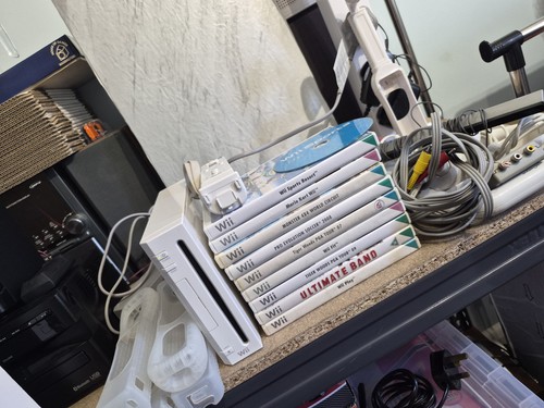 Wii console bundle games - console, x