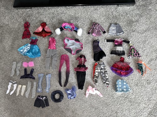 All mixed dolls - all, clothing