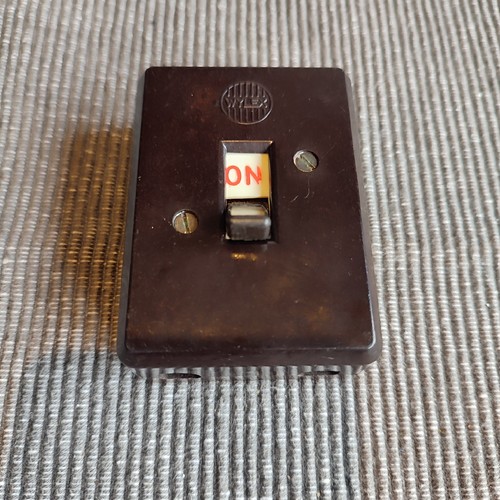 Vintagw brown bakelite - bakelite, wylex